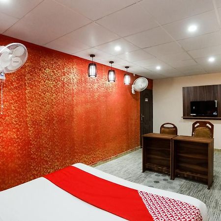 Oyo 72993 Hotel The Gold Faridabad Exterior photo