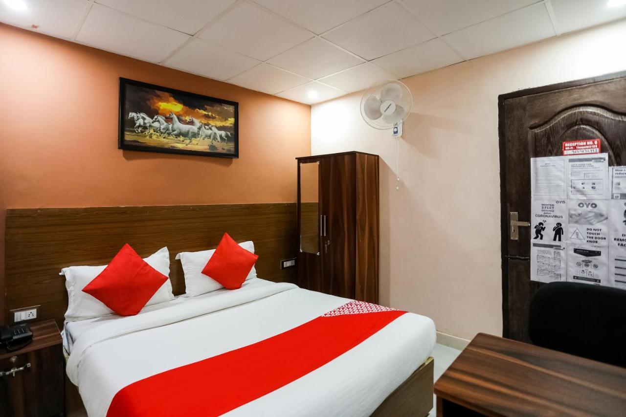 Oyo 72993 Hotel The Gold Faridabad Exterior photo
