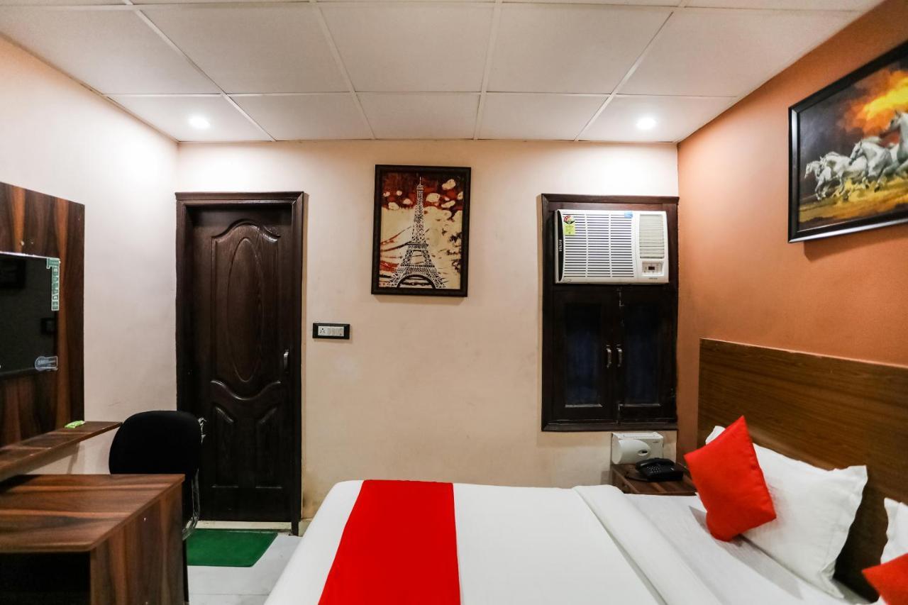 Oyo 72993 Hotel The Gold Faridabad Exterior photo